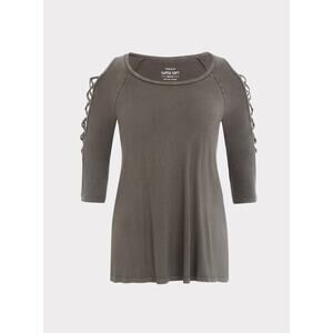 Torrid Super Soft Black 3/4 Lattice Sleeve light weight tee Size 3